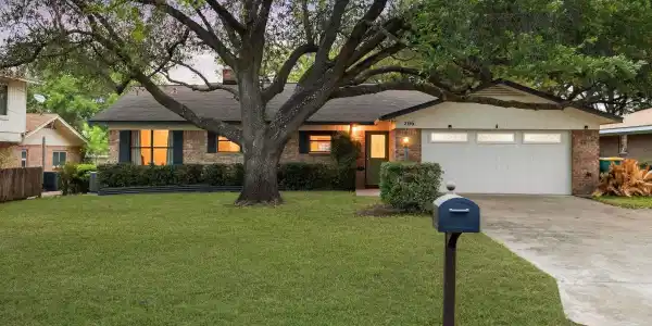 206 E Pheasant Rd Road