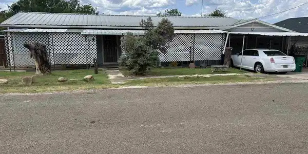 826 Aspen Lane
