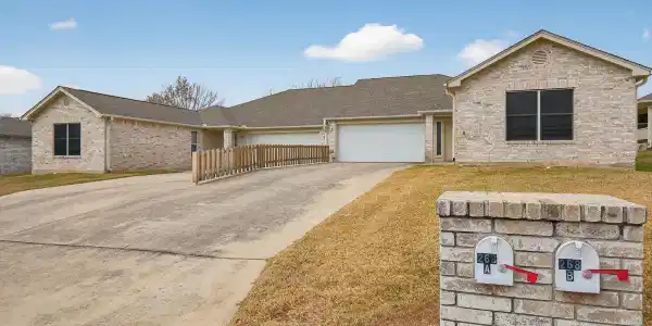 268 Braeburn Cir Circle