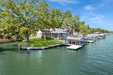 100 Riverside Drive