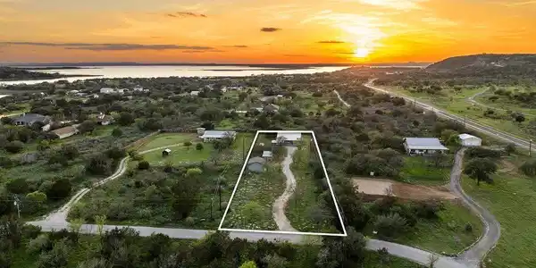204 Deer Ridge Drive