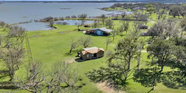 1010 County Road 221