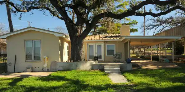 501 Lakewood Drive