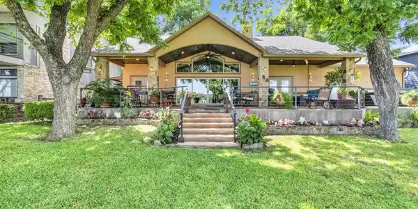 124 Riverbend Lane
