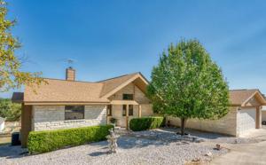 302 Hillview Dr