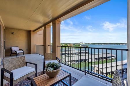 101 West Bank, Unit 43
