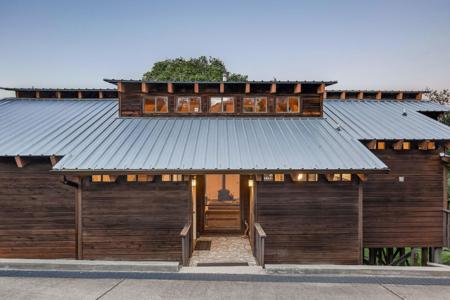 2512 Sunset Cliff Road