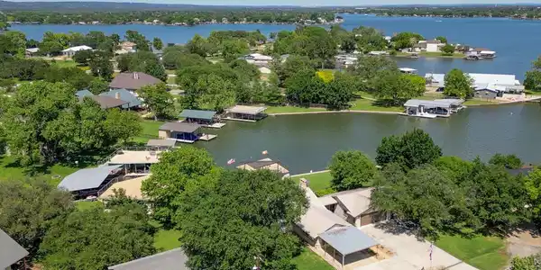 213 Lakeview