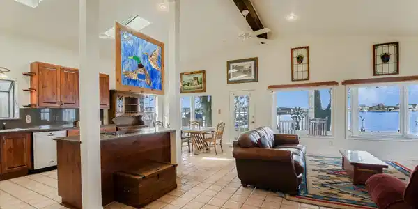 Image 4 Image 4