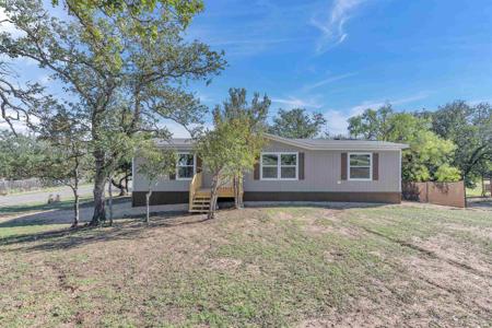 320 Horseshoe Drive