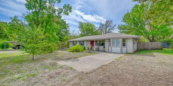 1206 Mulberry Drive