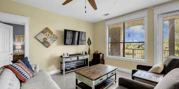 17700 Edgewood Way Unit 101