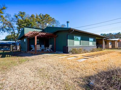 1110 Sunset Ln