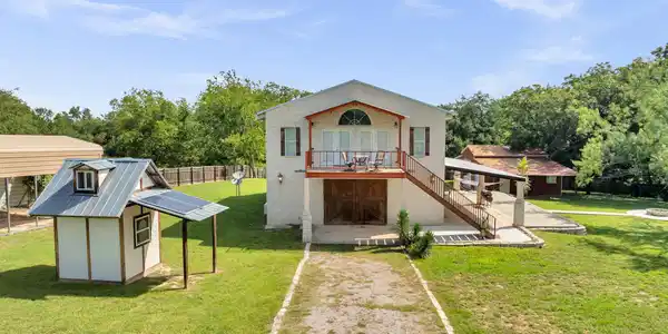 4521 River Oaks Drive