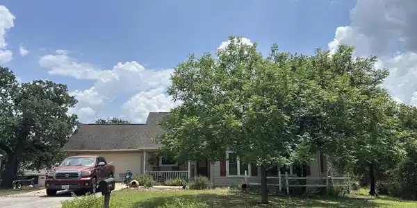 137 W Newcastle