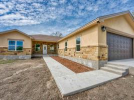 104 Lakecliff