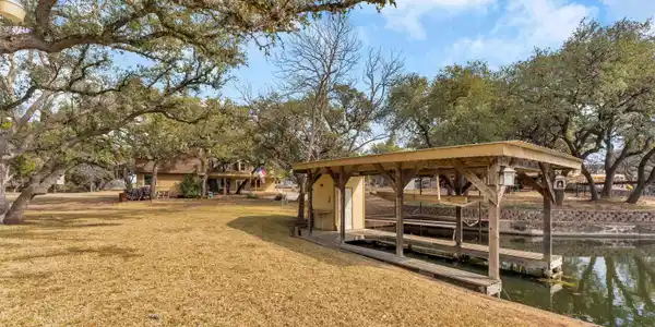 227 Watkins Point