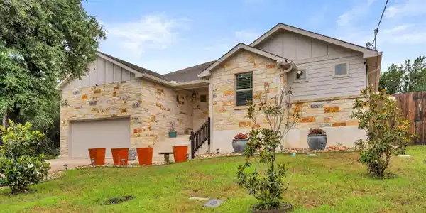 511 Taylor Dr