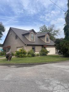 106 Riverbend Lane