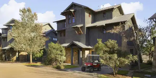 2217 Seabiscuit Cove