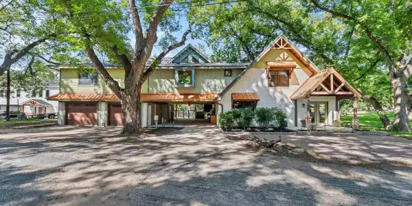 602 Thurman Circle