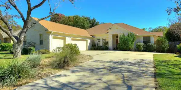 283 Meadowlakes Drive
