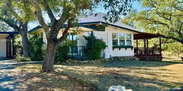 807 Spring St.