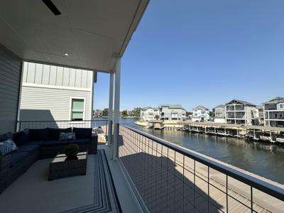 104 Marina Bluff