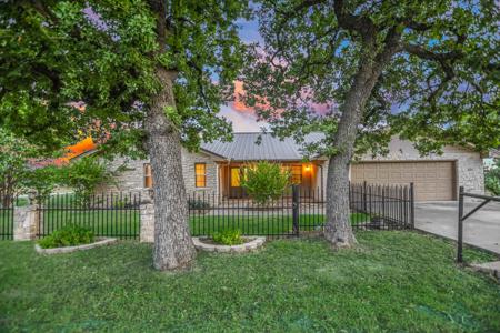 2806 Oak Ridge Dr