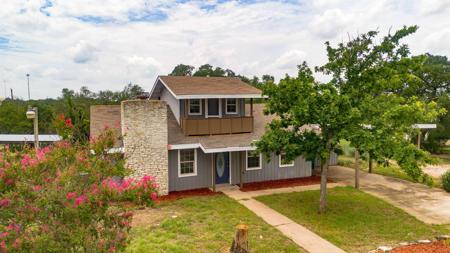 121 W Stonecastle Drive