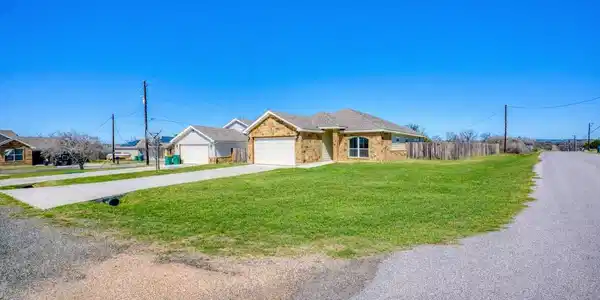 1516 stonecrest Drive
