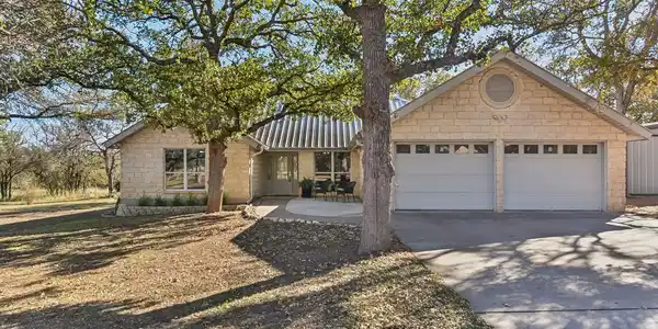 400 Panorama Drive