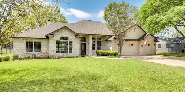 207 Flamingo Cir Circle