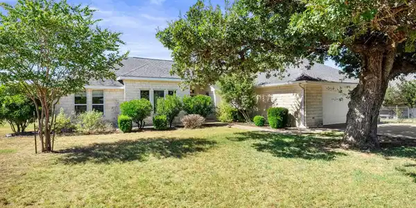 2804 Oak Ridge Drive