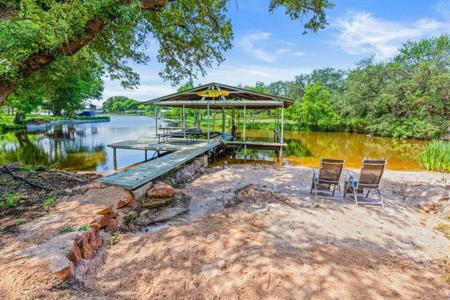 190 Clear Creek Drive