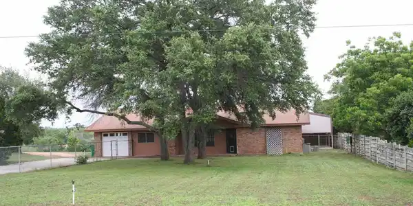 100 S Chaparral Drive