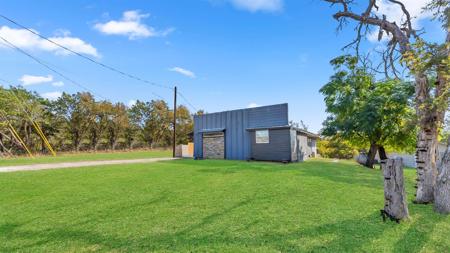 111 W Lakeshore Drive
