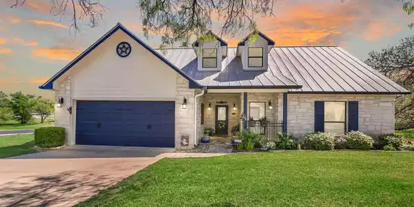 101 Western Spur
