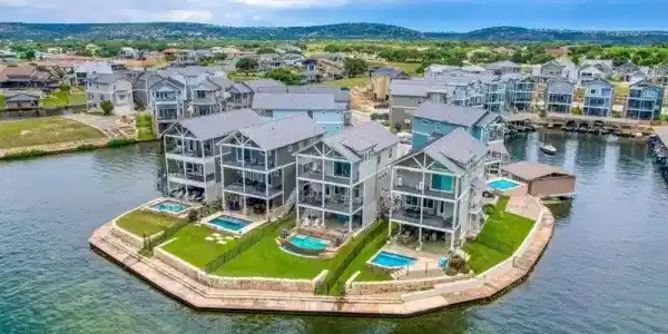 408 ISLAND CIRCLE