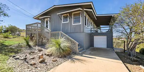 2500 Highview Drive