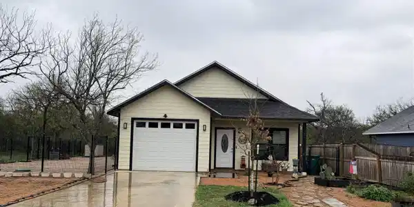 105 E Pine Drive