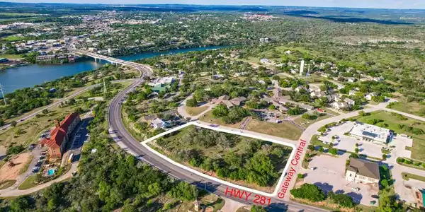TBD Steve Hawkins Parkway
