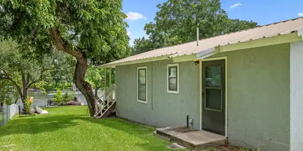 806 Clen Oaks Pkwy