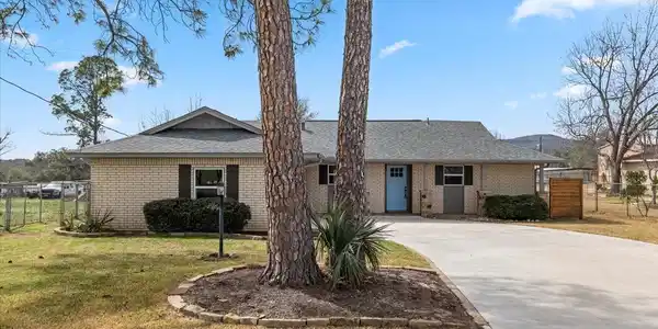 3904 MOUNTAIN VIEW Drive