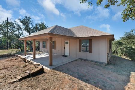 211 Crestview