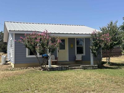 511 Lakeway
