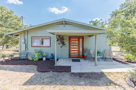 219 W Greencastle Drive