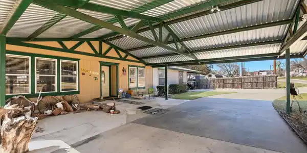 Image 4 Image 4