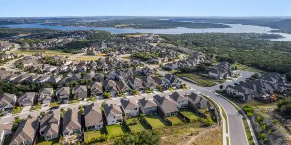 8025 Copper Prairie Bend