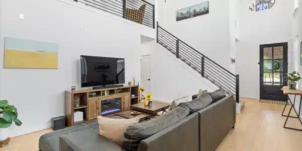 Image 4 Image 4